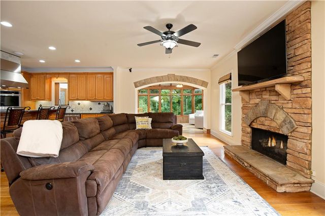 8320 Glen Lake Drive, Cumming, GA 30028