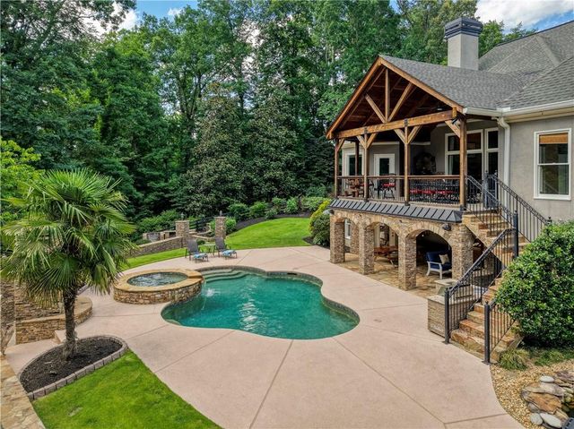 8320 Glen Lake Drive, Cumming, GA 30028