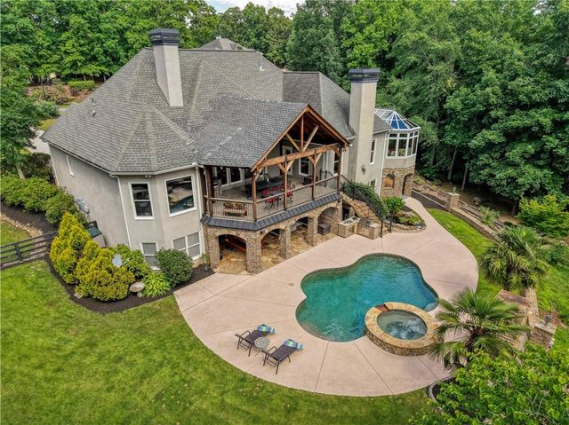 8320 Glen Lake Drive, Cumming, GA 30028