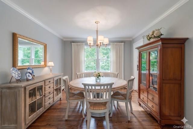 33 Northwood Circle, Huntington, NY 11743