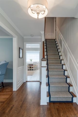 33 Northwood Circle, Huntington, NY 11743
