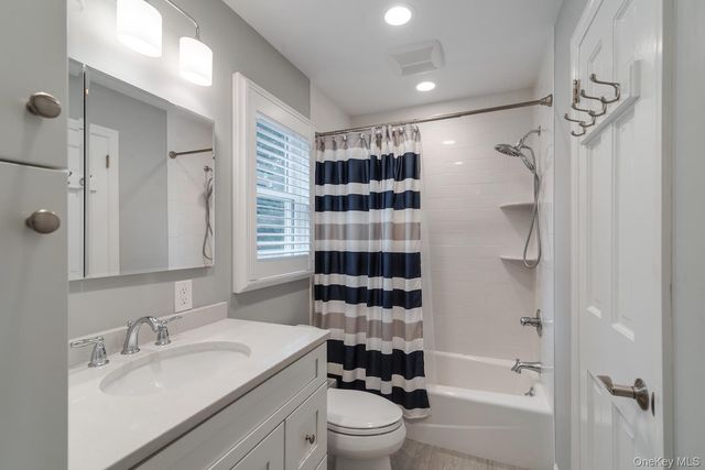 33 Northwood Circle, Huntington, NY 11743