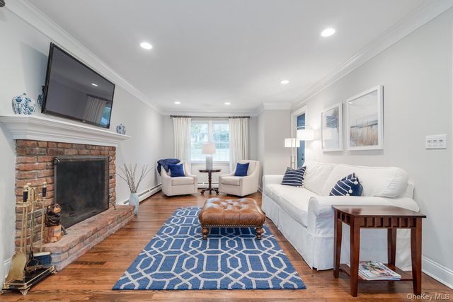 33 Northwood Circle, Huntington, NY 11743
