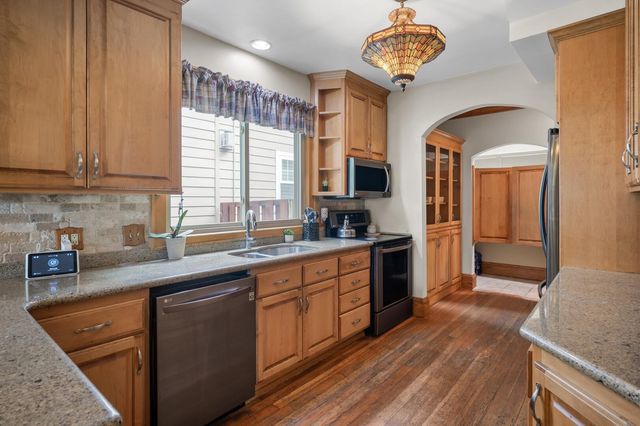 4917 12th Avenue S, Minneapolis, MN 55417