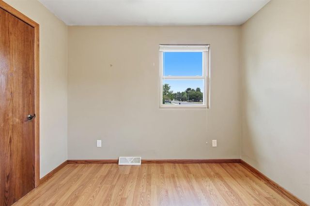 2124 Edgewood Lane, Eau Claire, WI 54703