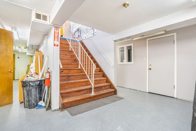 5330 W 79th Street 1G, Burbank, IL 60459