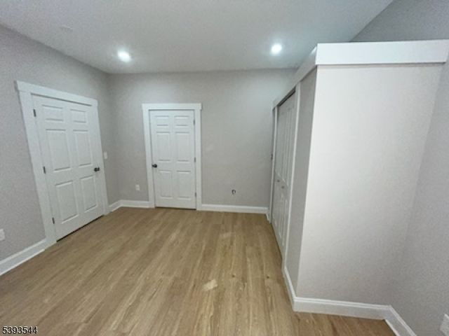 60 Cambridge St, East Orange City, NJ 07018