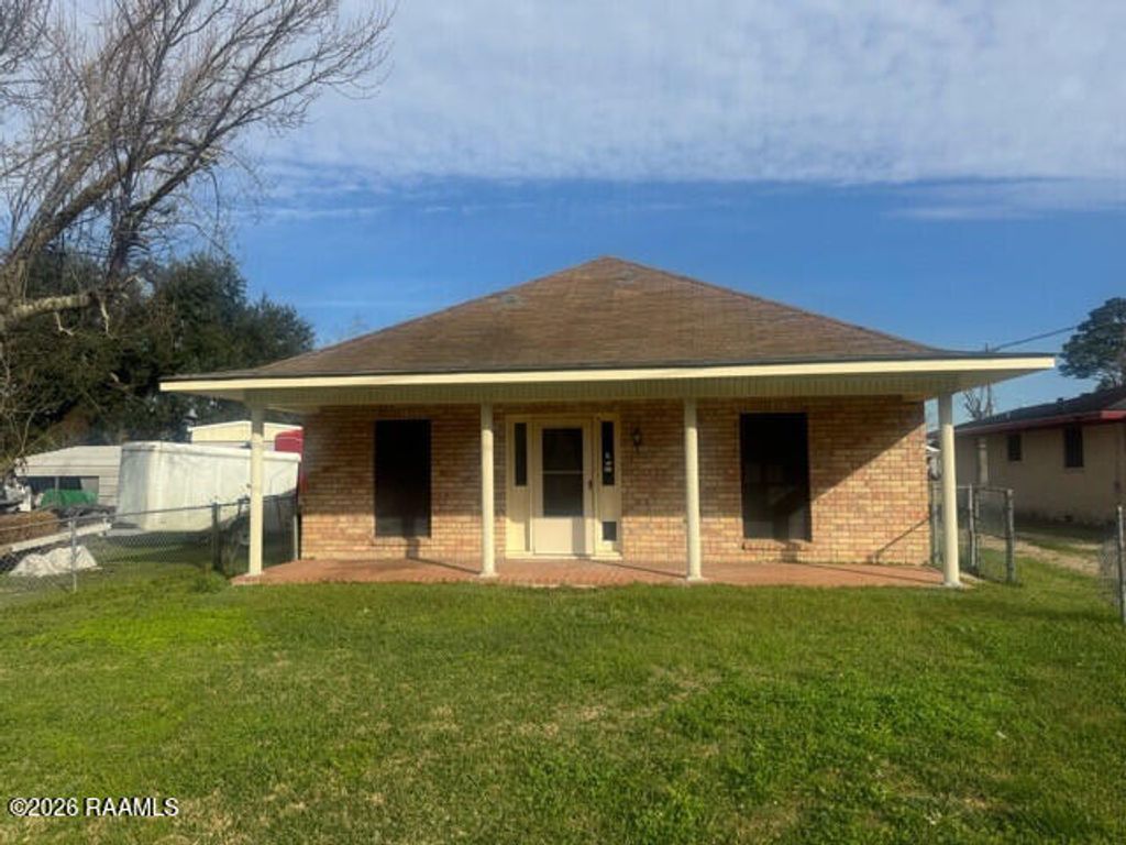 1461 Henderson Highway, Breaux Bridge, LA 70517
