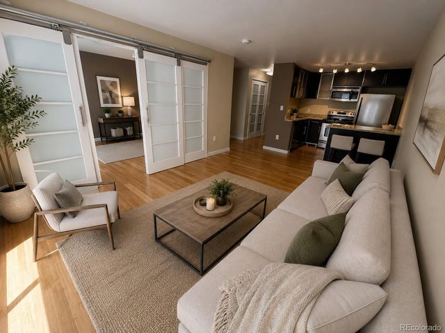 1032 N Clarkson Street 208, Denver, CO 80218