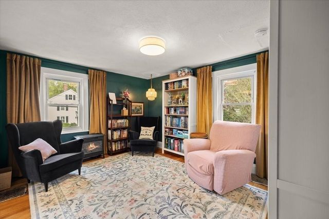 24 School Street, Walpole, MA 02081