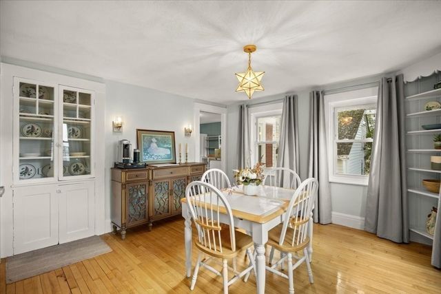 24 School Street, Walpole, MA 02081