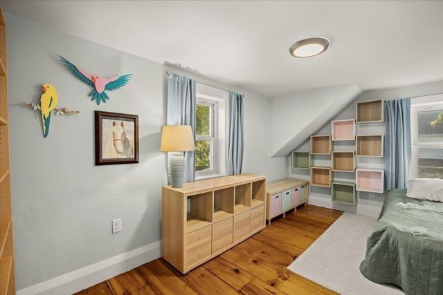 24 School Street, Walpole, MA 02081