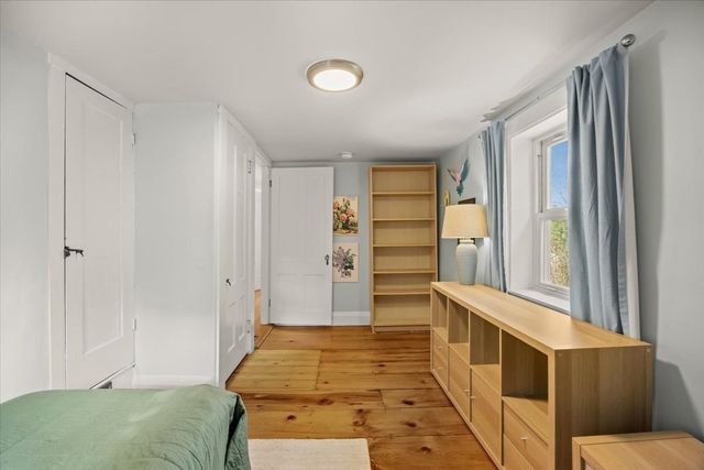 24 School Street, Walpole, MA 02081