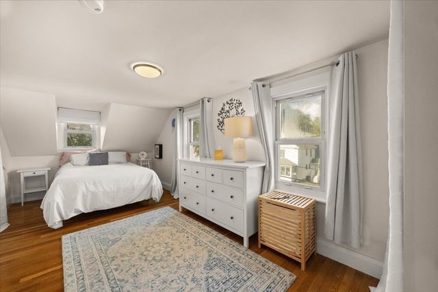 24 School Street, Walpole, MA 02081