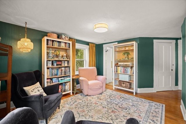 24 School Street, Walpole, MA 02081