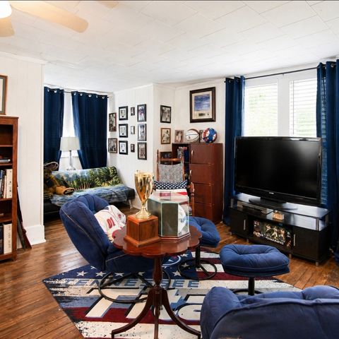942 Mike Muncey Rd, Mcminnville, TN 37110