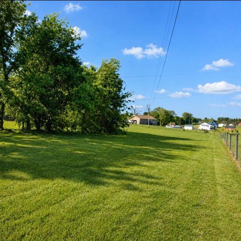 942 Mike Muncey Rd, Mcminnville, TN 37110