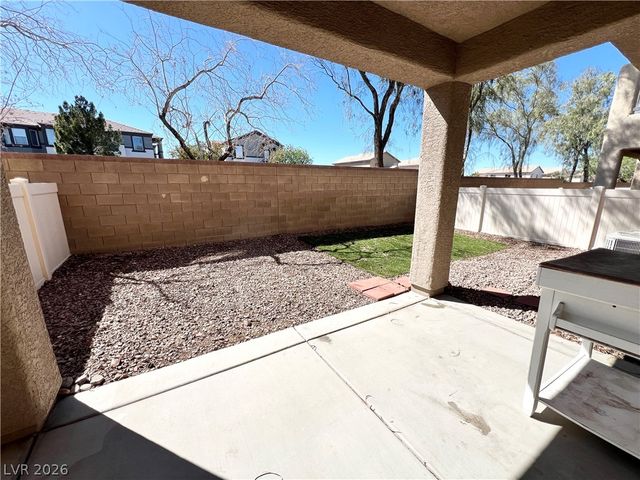 10021 Government Point Way 102, Las Vegas, NV 89183