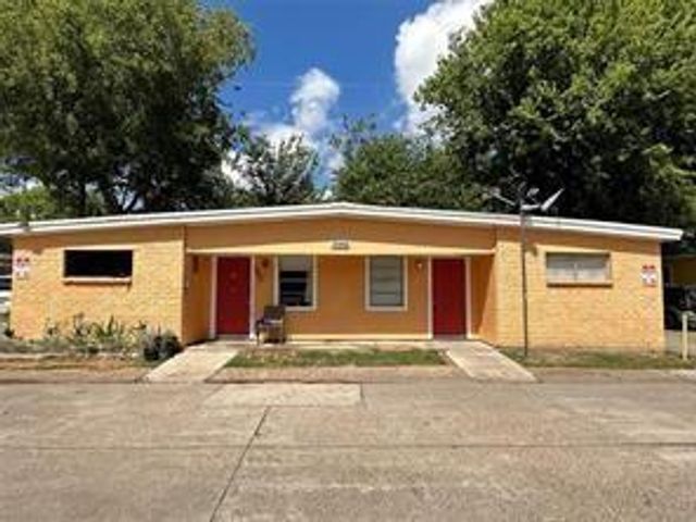 3357 Frick Road 8, Houston, TX 77086