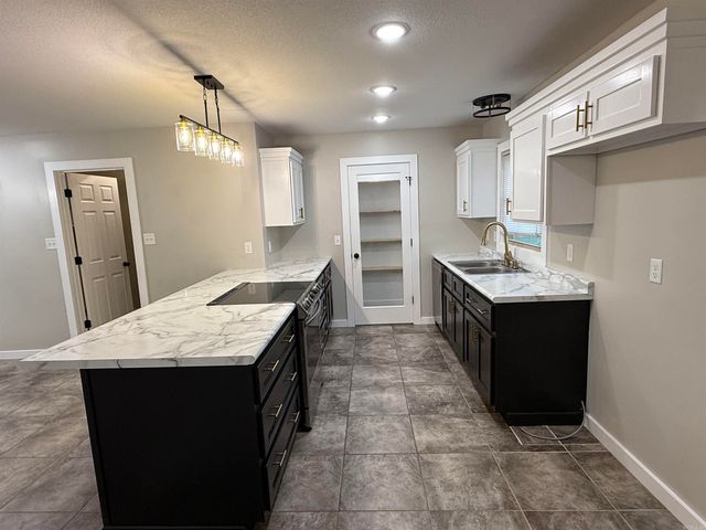 2016 Broadmoor Road, Jonesboro, AR 72401