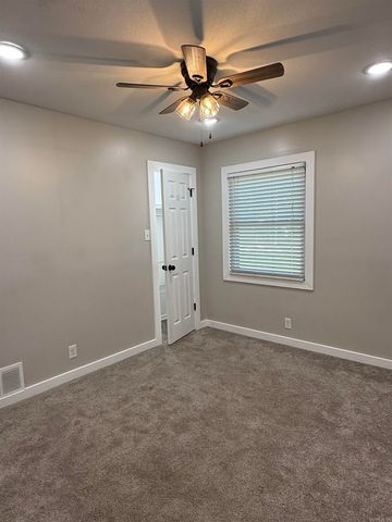 2016 Broadmoor Road, Jonesboro, AR 72401