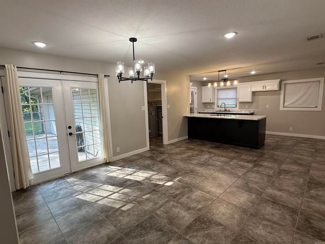 2016 Broadmoor Road, Jonesboro, AR 72401