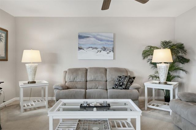 3783 POMPANO D, St Petersburg, FL 33705