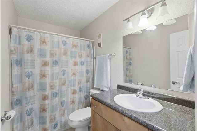 3783 POMPANO D, St Petersburg, FL 33705