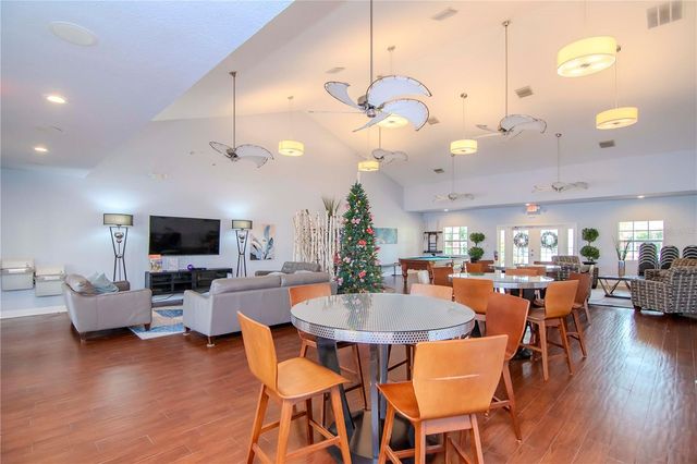 3783 POMPANO D, St Petersburg, FL 33705