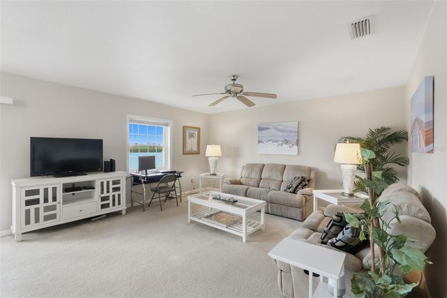 3783 POMPANO D, St Petersburg, FL 33705