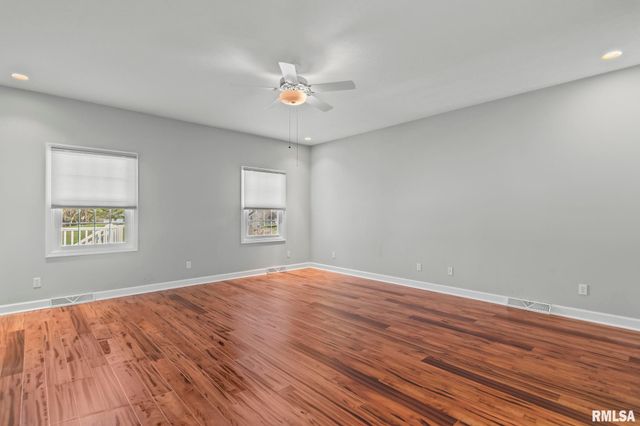 6600 Carlisle Bend Street, Springfield, IL 62711