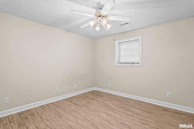 6600 Carlisle Bend Street, Springfield, IL 62711