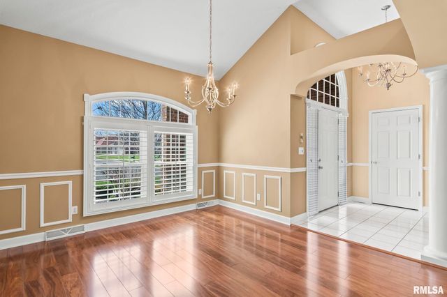 6600 Carlisle Bend Street, Springfield, IL 62711