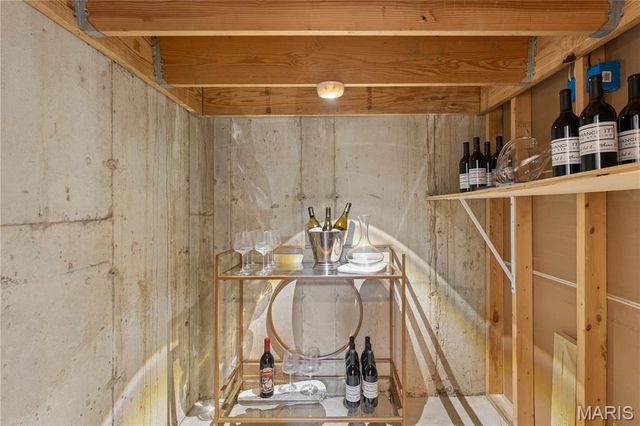 1310 Mackay Place, St Louis, MO 63104