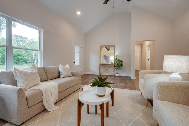 766 Billy Wynn Road, Dickson, TN 37055