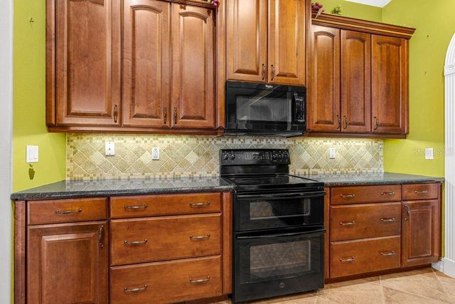 19 RAMBLE WAY, Palm Coast, FL 32164