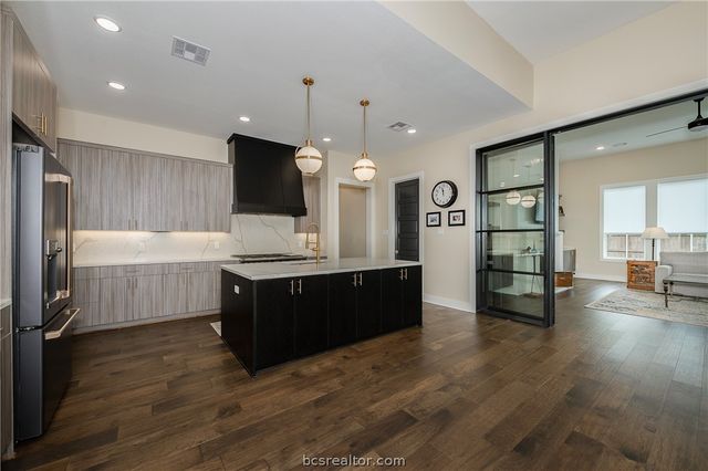 2030 Pebble Bend Drive, College Station, TX 77845
