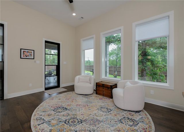 2030 Pebble Bend Drive, College Station, TX 77845