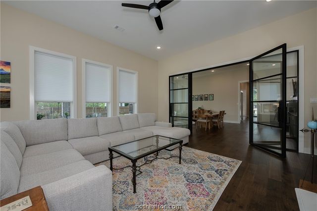 2030 Pebble Bend Drive, College Station, TX 77845