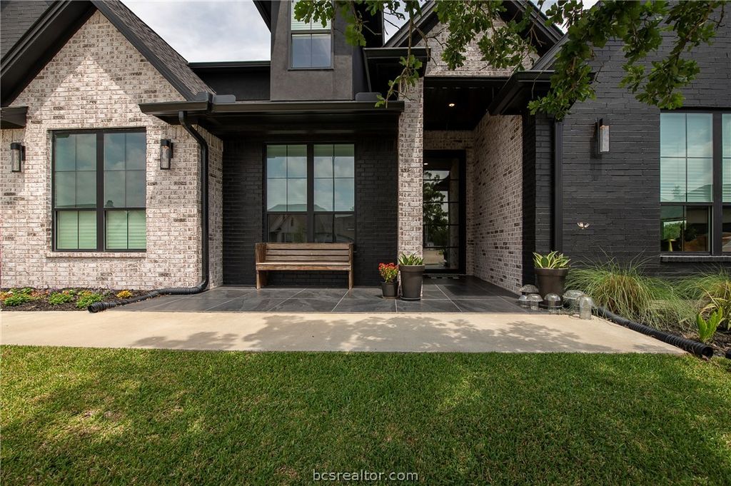 2030 Pebble Bend Drive, College Station, TX 77845 — photo 2