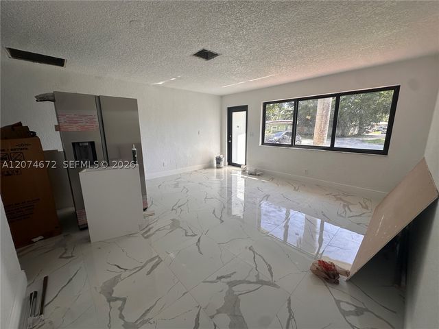 631 NW 37th Ave, Lauderhill, FL 33311