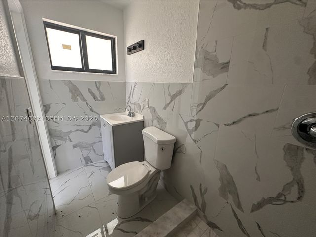 631 NW 37th Ave, Lauderhill, FL 33311