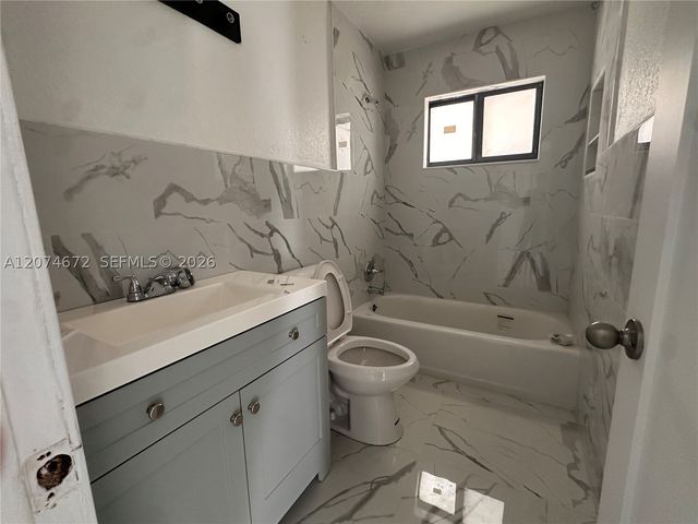 631 NW 37th Ave, Lauderhill, FL 33311