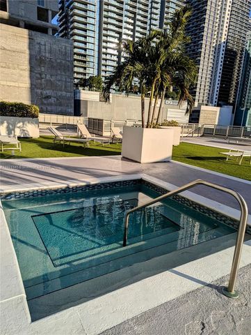 690 SW 1st Ct 1423, Miami, FL 33130