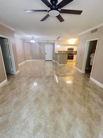 11780 St Andrews Place 105, Wellington, FL 33414