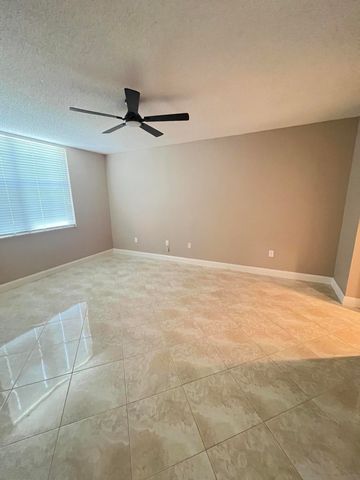 11780 St Andrews Place 105, Wellington, FL 33414
