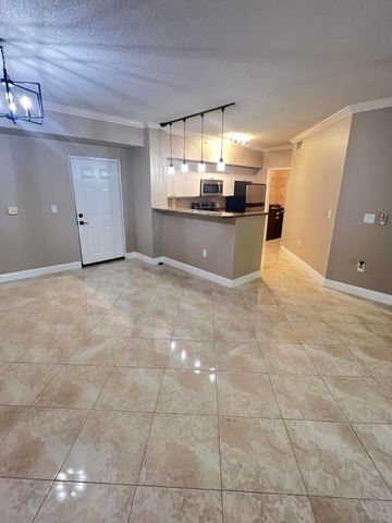 11780 St Andrews Place 105, Wellington, FL 33414