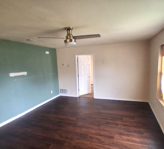 2512 Monroe Street, Commerce, TX 75428