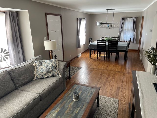 3254 W 115th Street, Chicago, IL 60655