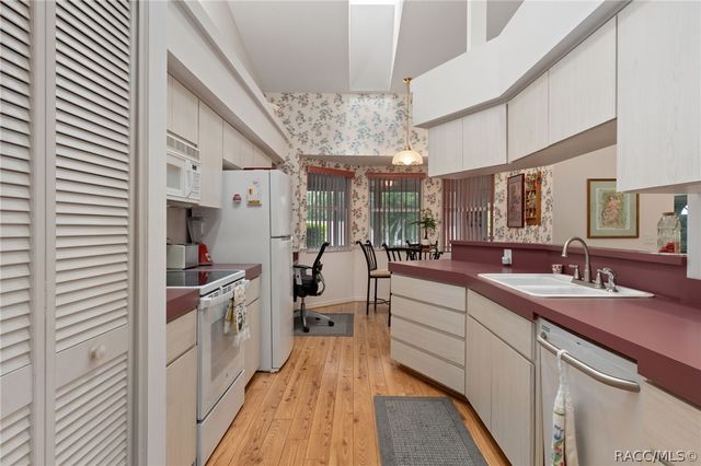 1000 S Brookfield Drive, Lecanto, FL 34461